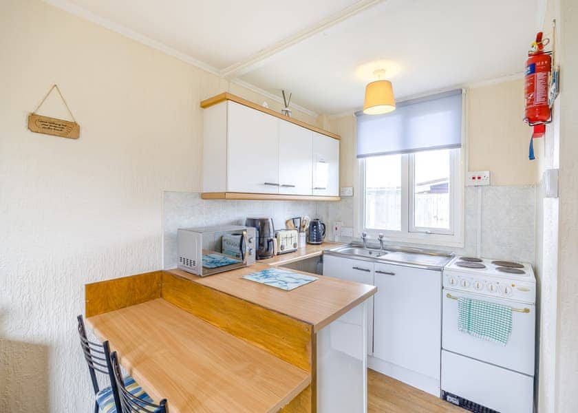 Chalet 4 - Ravenna Holiday Park, Anderby Creek, Mablethorpe