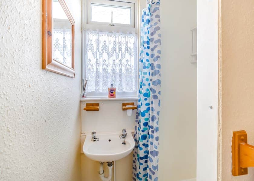 Chalet 5 - Ravenna Holiday Park, Anderby Creek, Mablethorpe
