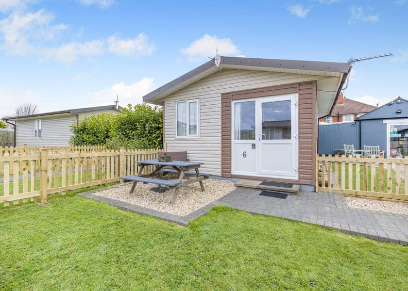 Chalet 6 - Ravenna Holiday Park, Anderby Creek, Mablethorpe
