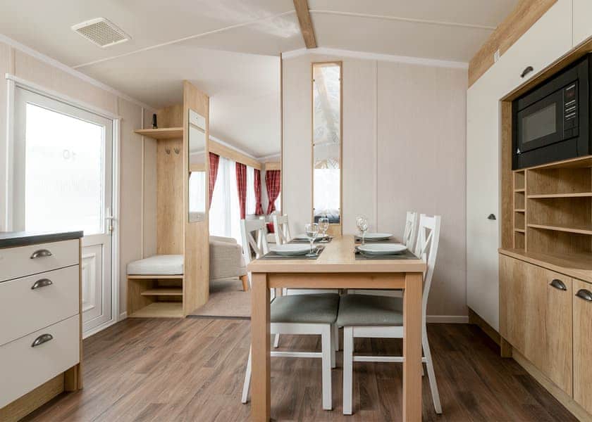 Stratford Caravan (Pet) - Riverside Park, Stratford-upon-Avon
