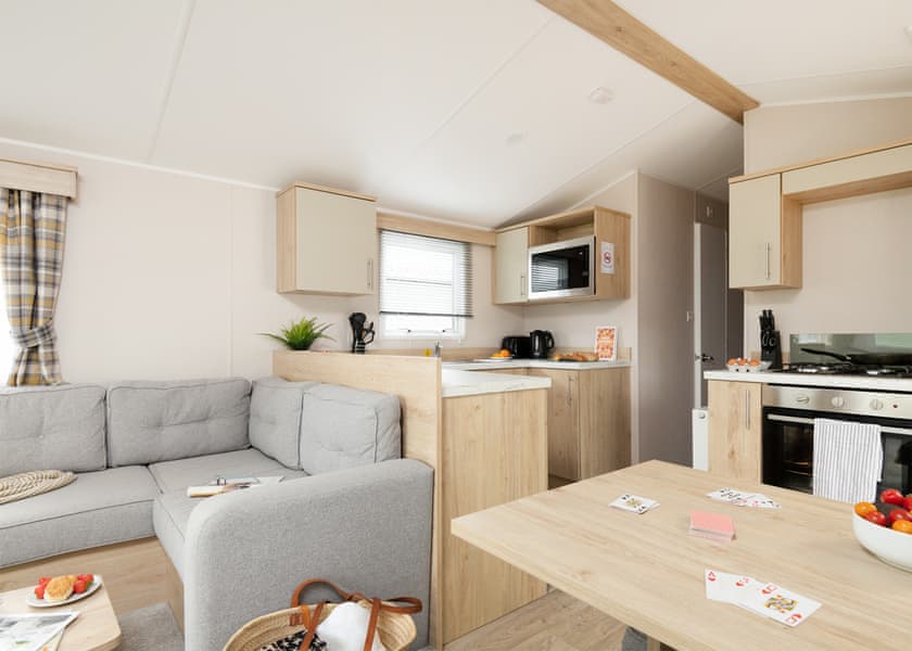 Shakespeare Caravan (Pet) - Riverside Park, Stratford-upon-Avon