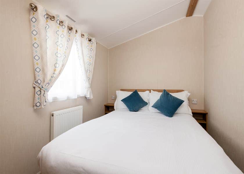 Shakespeare Caravan (Pet) - Riverside Park, Stratford-upon-Avon