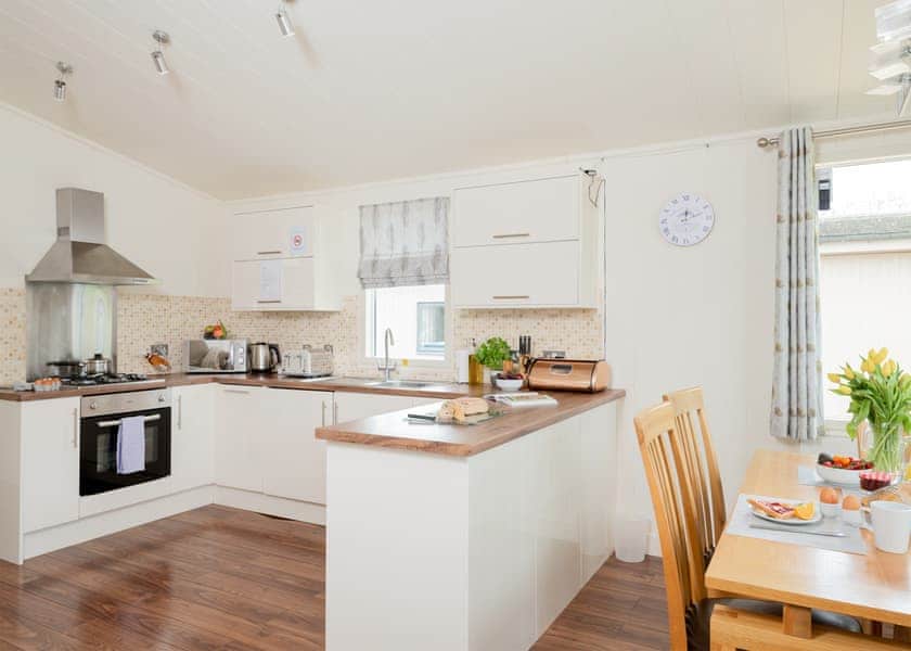 Shakespeare Lodge (Pet) - Riverside Park, Stratford-upon-Avon