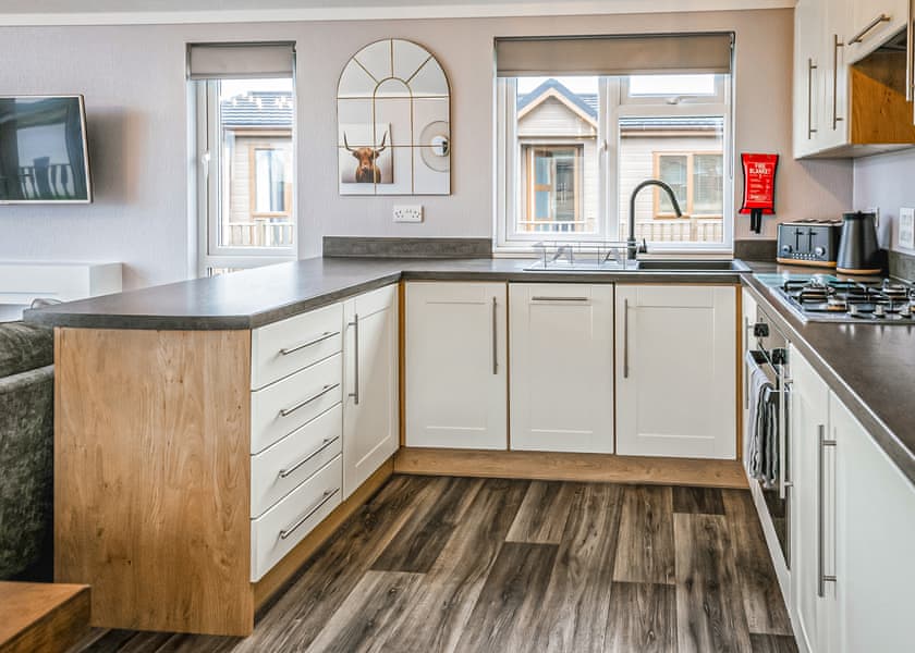 Lake View Lodge 4 Berth - Ream Hills Holiday Park, Weeton, Fylde Coast