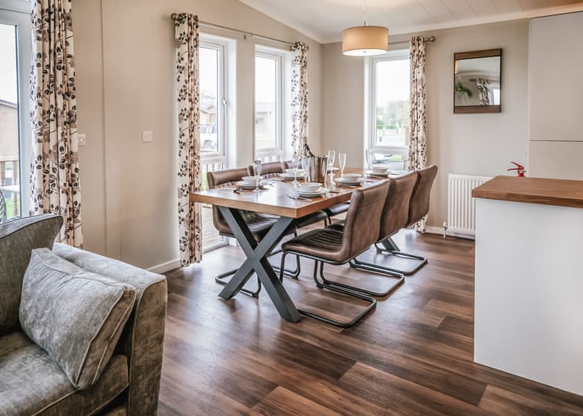 Woodland View Lodge 6 - Ream Hills Holiday Park, Weeton, Fylde Coast