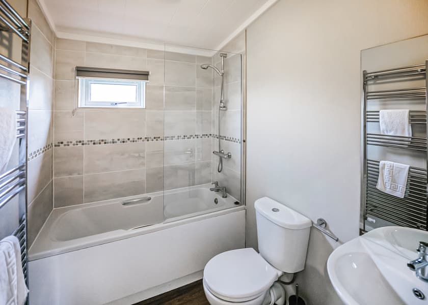 Woodland View Lodge 6 - Ream Hills Holiday Park, Weeton, Fylde Coast