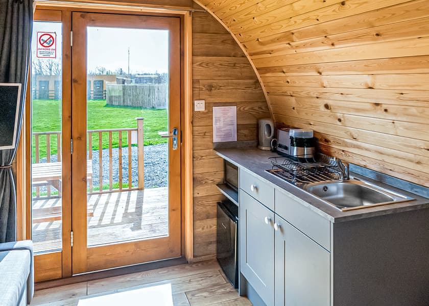 Glamping Pod 6 Berth - Ream Hills Holiday Park, Weeton, Fylde Coast