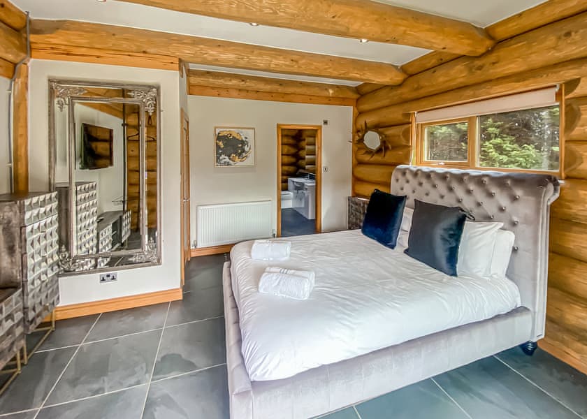 Cedar Woodland View 8+ Log Cabin - Ream Hills Holiday Park, Weeton, Fylde Coast