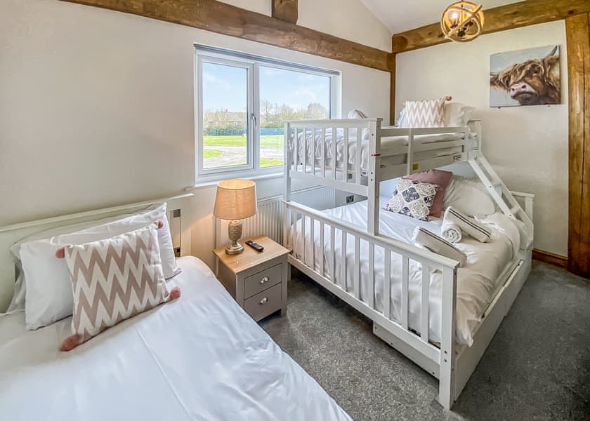 Cedar Lakeside 8+ Log Cabin - Ream Hills Holiday Park, Weeton, Fylde Coast
