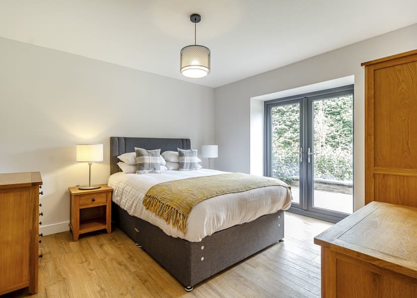 Great Barn - Redbrick Woodland Lodges, Edwinstowe