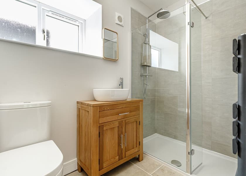 Great Barn - Redbrick Woodland Lodges, Edwinstowe