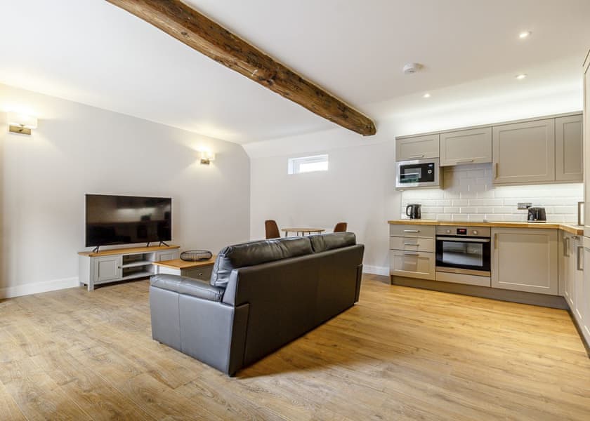 Loxley Cottage - Redbrick Woodland Lodges, Edwinstowe