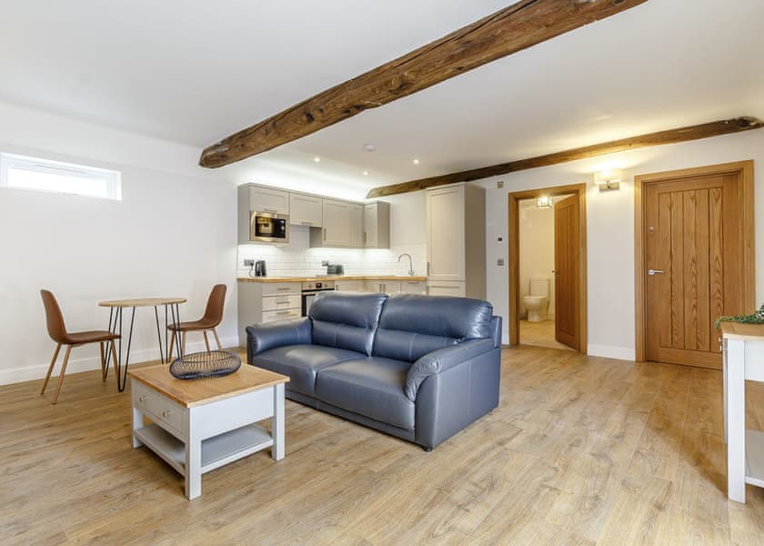 Loxley Cottage - Redbrick Woodland Lodges, Edwinstowe