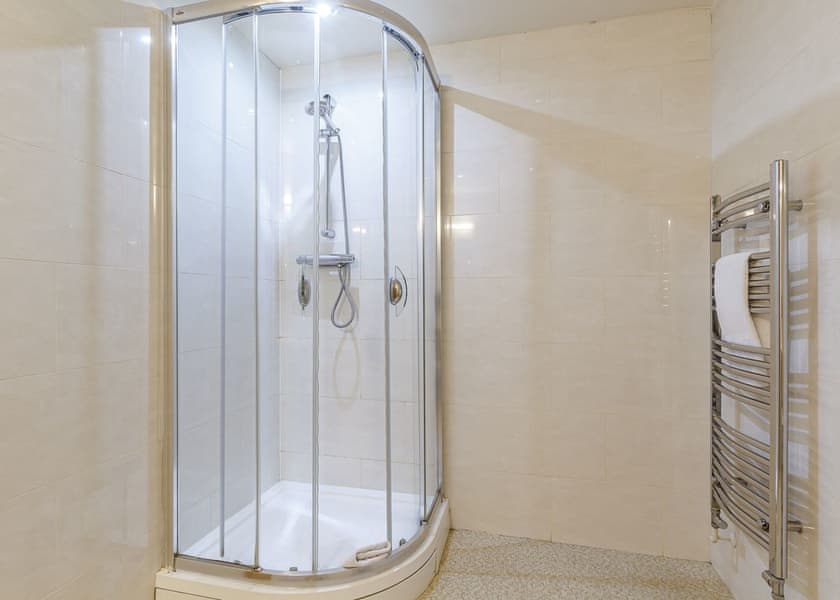 Lakeview Lodge - Redbrick Woodland Lodges, Edwinstowe