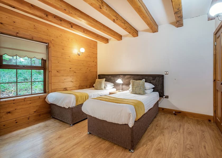 Oakridge Lodge - Redbrick Woodland Lodges, Edwinstowe