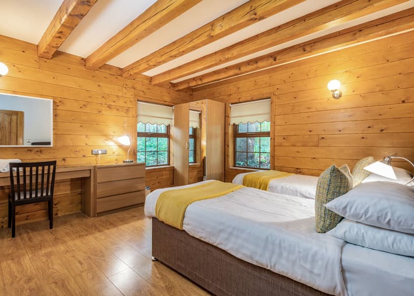 Oakridge Lodge - Redbrick Woodland Lodges, Edwinstowe