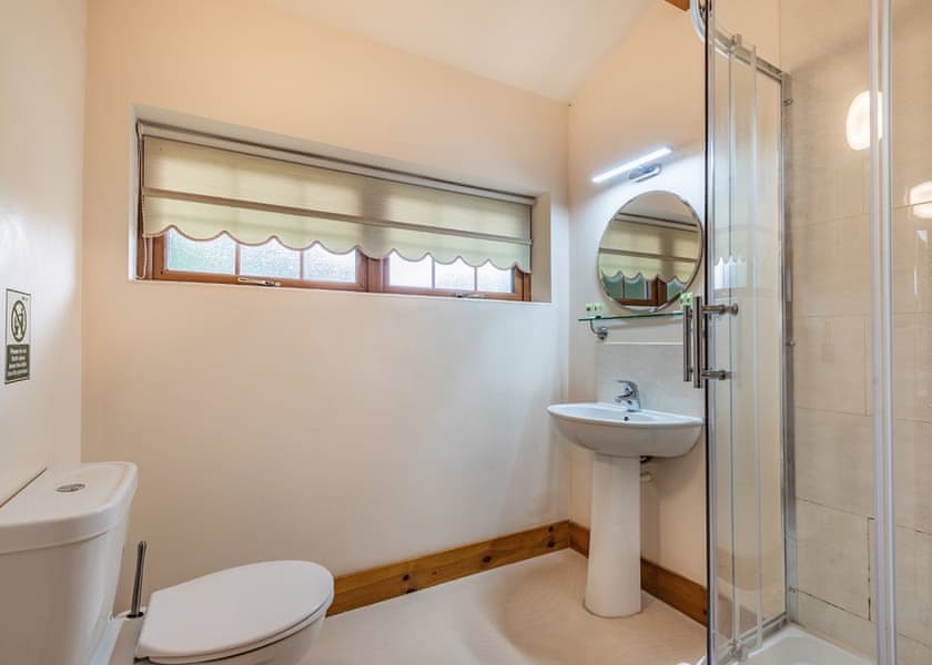 Oakridge Lodge - Redbrick Woodland Lodges, Edwinstowe