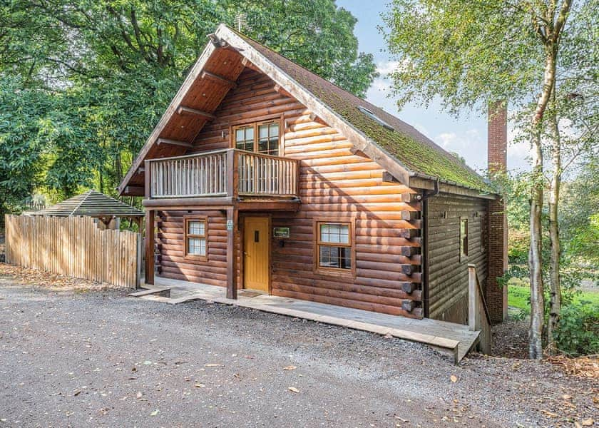 Sherwood Lodge - Redbrick Woodland Lodges, Edwinstowe