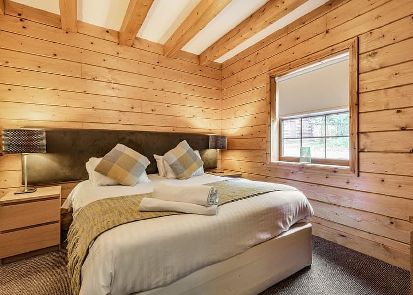 Sherwood Lodge - Redbrick Woodland Lodges, Edwinstowe