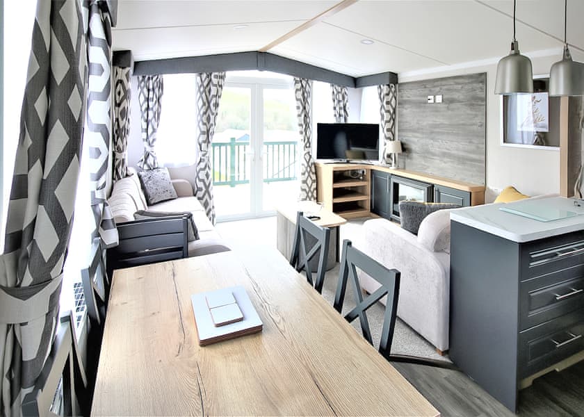 Red Kite Gold Premier - Penrhos Park, Llanrhystud, Cardiganshire