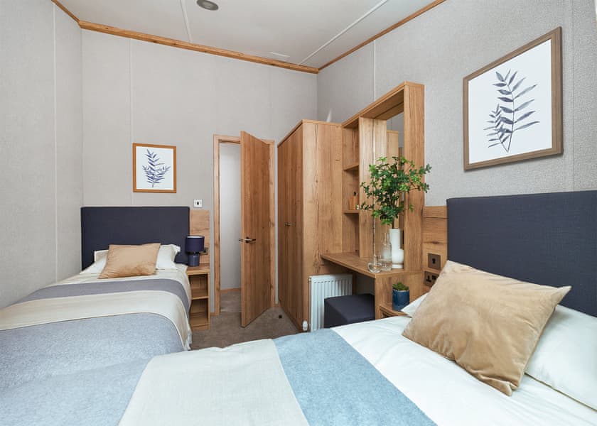 Merlin VIP 1 - Penrhos Park, Llanrhystud, Cardiganshire