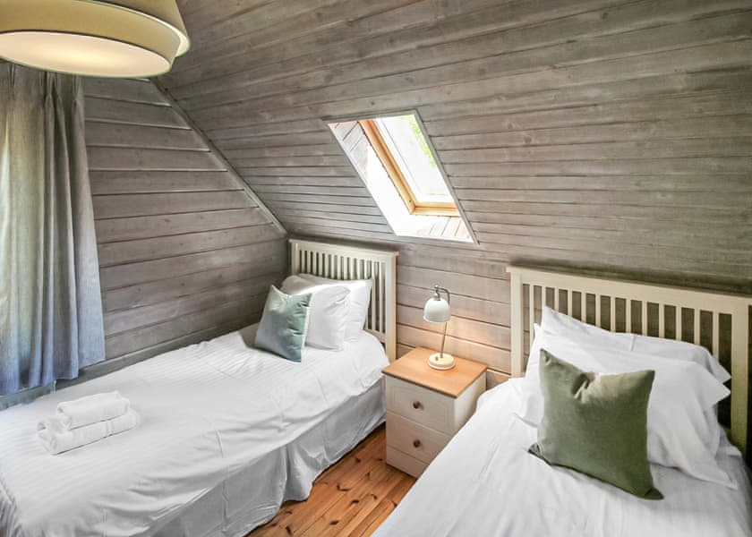 Osprey VIP (Pet), Osprey VIP - Penrhos Park, Llanrhystud, Cardiganshire