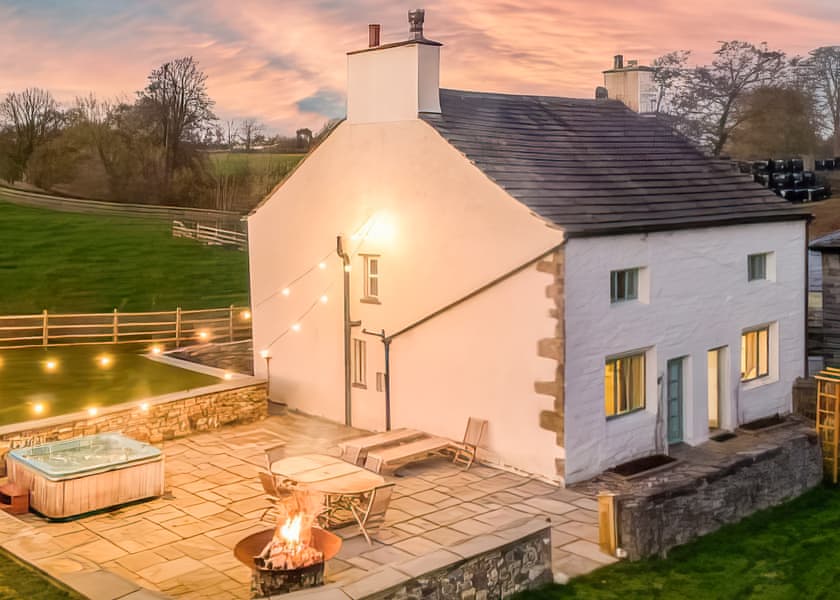 Huntsman Cottage - Ribblesdale Lodges, Gisburn, Yorkshire Dales