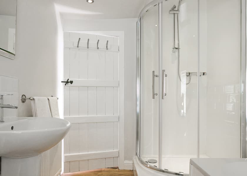 Huntsman Cottage - Ribblesdale Lodges, Gisburn, Yorkshire Dales