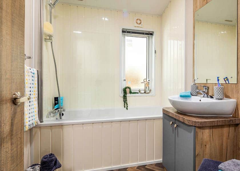 Please note, images are for representational purposes only, individual makes and models may vary | Limetree Lodge 3 Pets - Riverside Country Park, Wooler