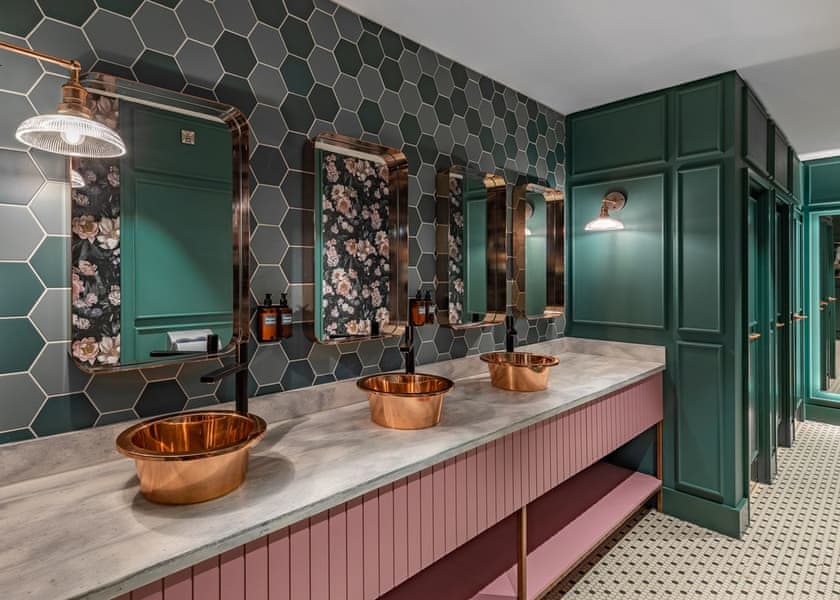 Rivendale Lodge Retreat, Ashbourne