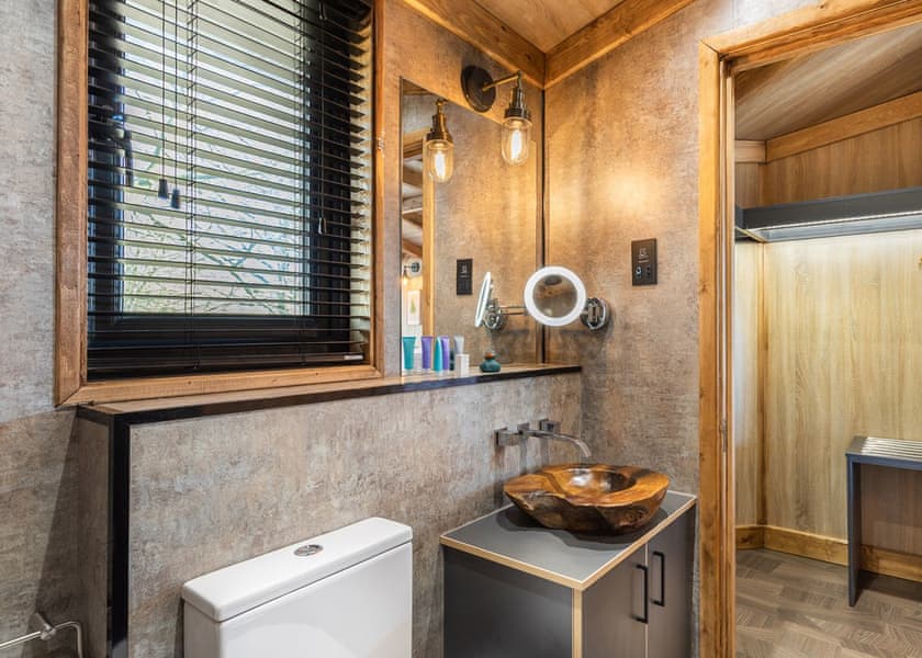 Tissington Treehouses - Rivendale Lodge Retreat, Ashbourne