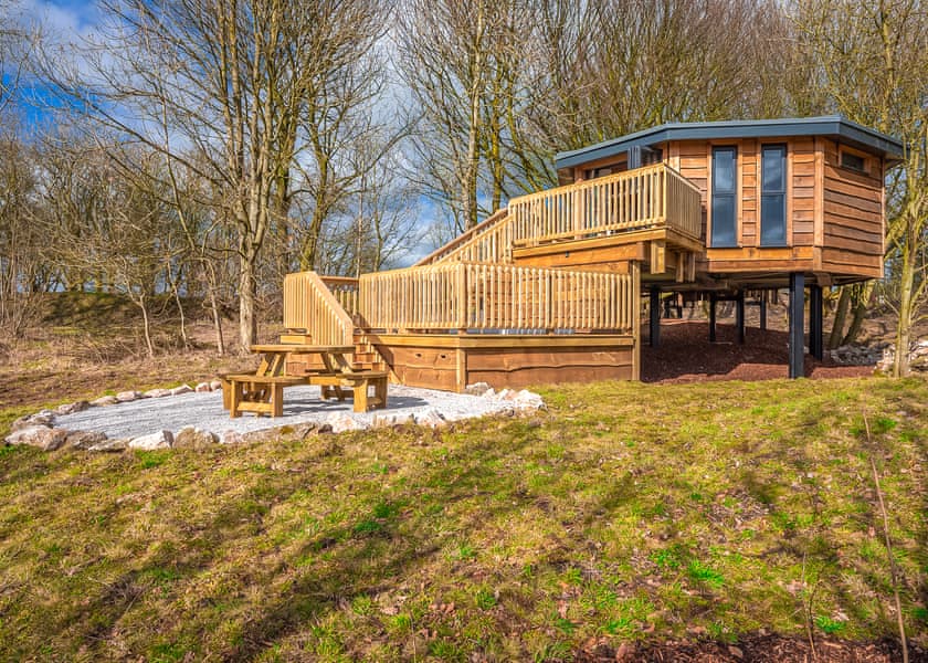 Hartington Treehouses - Rivendale Lodge Retreat, Ashbourne