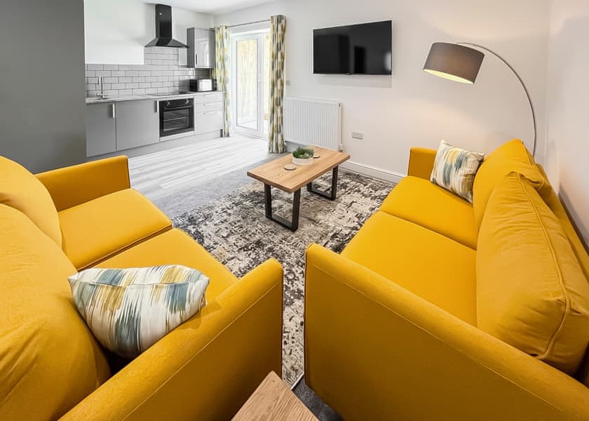 Heron2 Bed House Pet - Rookery Manor Cottages, Edingworth, Weston-super-Mare