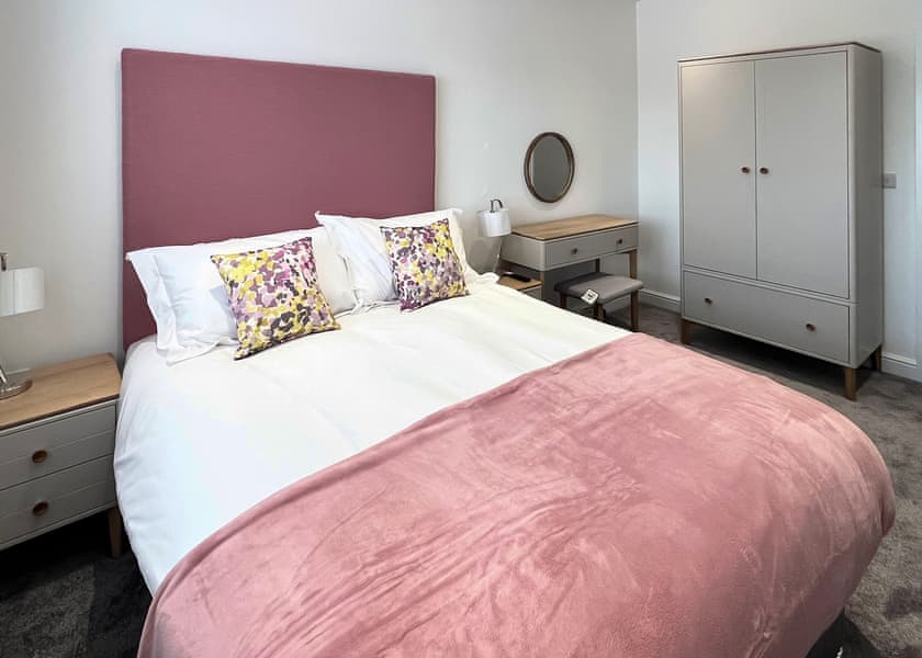 Heron2 Bed House Pet - Rookery Manor Cottages, Edingworth, Weston-super-Mare