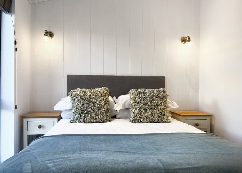 Cedar Lodge - Rookery Manor Lodges, Edingworth