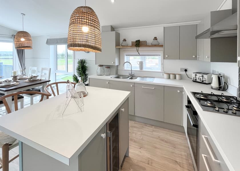 Elm Lodge - Rookery Manor Lodges, Edingworth