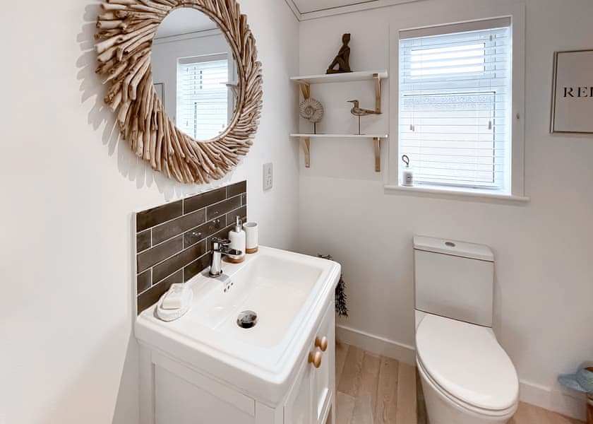 Elm Lodge - Rookery Manor Lodges, Edingworth