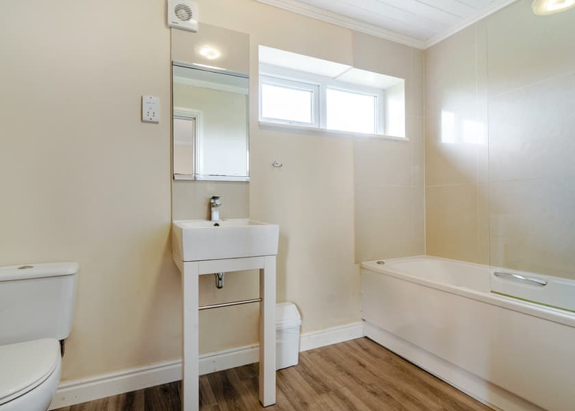 Swallow Lodge - Hornsea Lakeside Lodges, Hornsea