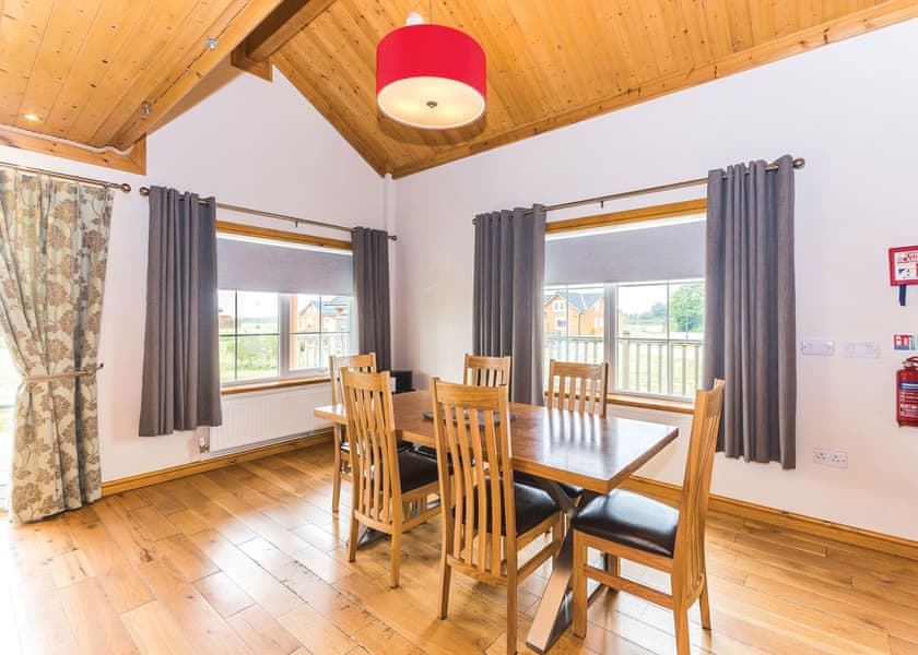 Dovetail Lodge Pet - Hornsea Lakeside Lodges, Hornsea