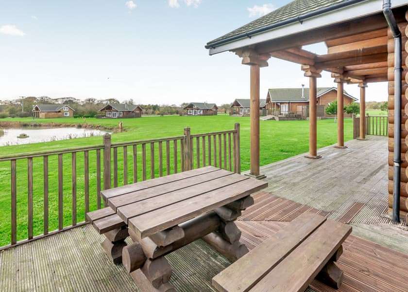 Sandpiper Lodge - Hornsea Lakeside Lodges, Hornsea
