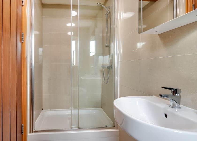 Skylark Lodge - Hornsea Lakeside Lodges, Hornsea