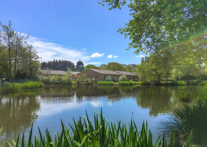 The Lakes Rookley, Rookley Village