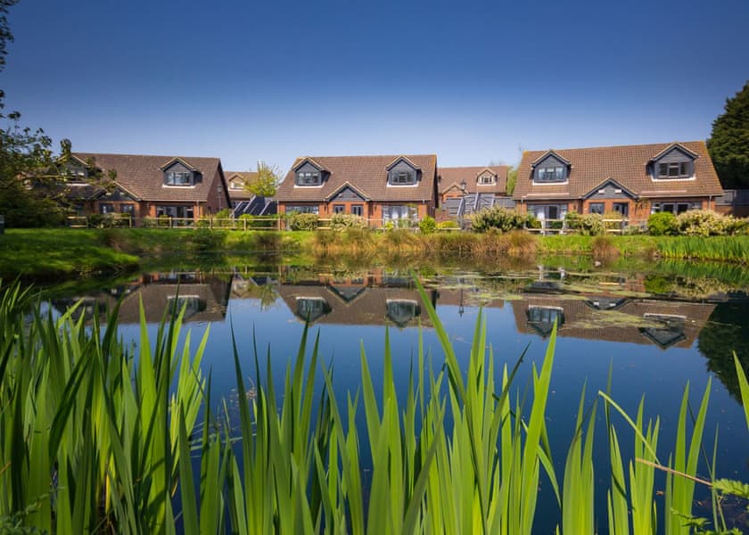 Typical Premium Cottage VIP 3 | Exclusive Island Cottage 6 Bth 3 Bed Hot Tub MS - The Lakes Rookley, Rookley Village