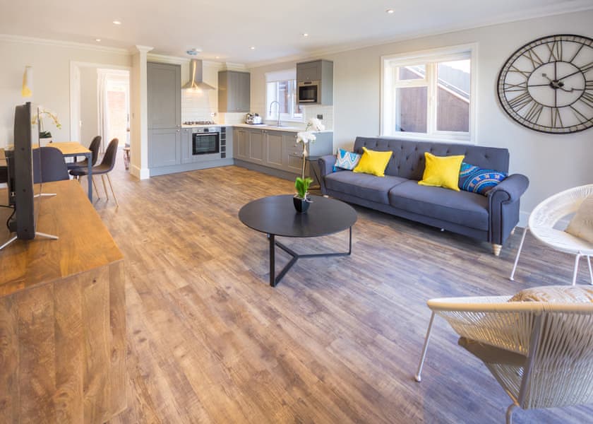 Typical Premium Cottage VIP 3 | Exclusive Island Cottage 6 Bth 3 Bed Hot Tub MS - The Lakes Rookley, Rookley Village