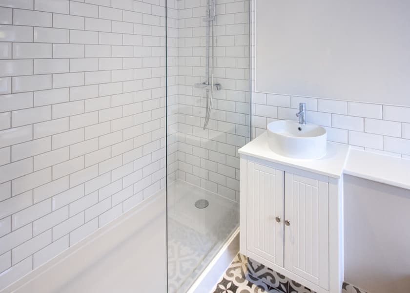 Typical Premium Cottage VIP 3 | Exclusive Island Cottage 6 Bth 3 Bed Hot Tub MS - The Lakes Rookley, Rookley Village