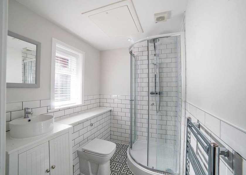 Typical Premium Cottage 2 VIP | The Lakes Rookley