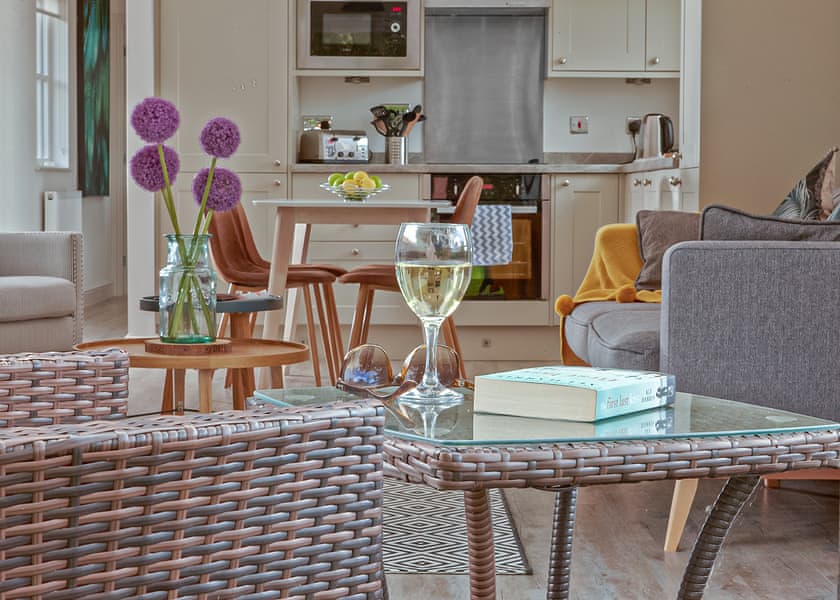 Typical Lakehouse | Exclusive The Lakehouse 4 Berth - The Lakes Rookley, Rookley Village