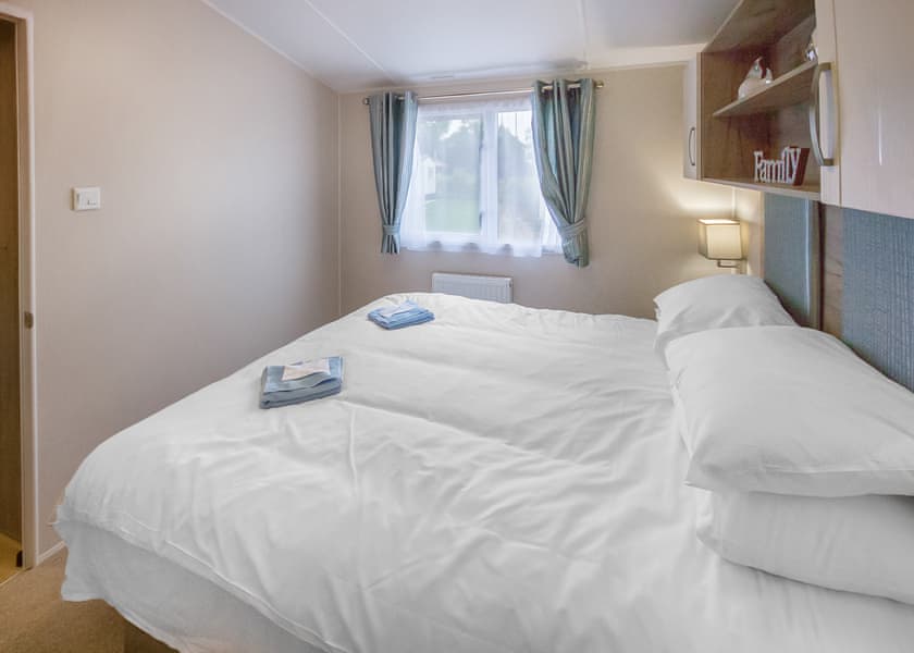 Typical Superior Caravan 3 (Pet) | 6 Berth Superior Caravan 3 Bed A (Pet) - The Lakes Rookley, Rookley Village