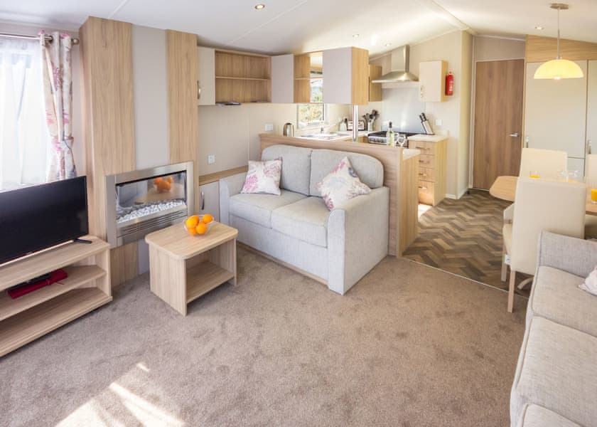 Typical Premium Caravan 2 | 4 Berth Luxury Caravan A - The Lakes Rookley, Rookley Village