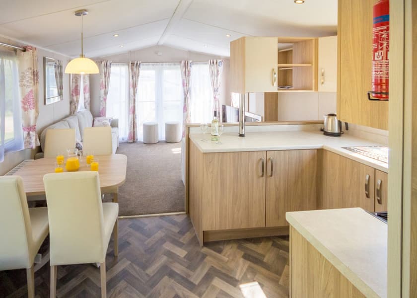 Typical Premium Caravan 2 | 4 Berth Luxury Caravan A - The Lakes Rookley, Rookley Village